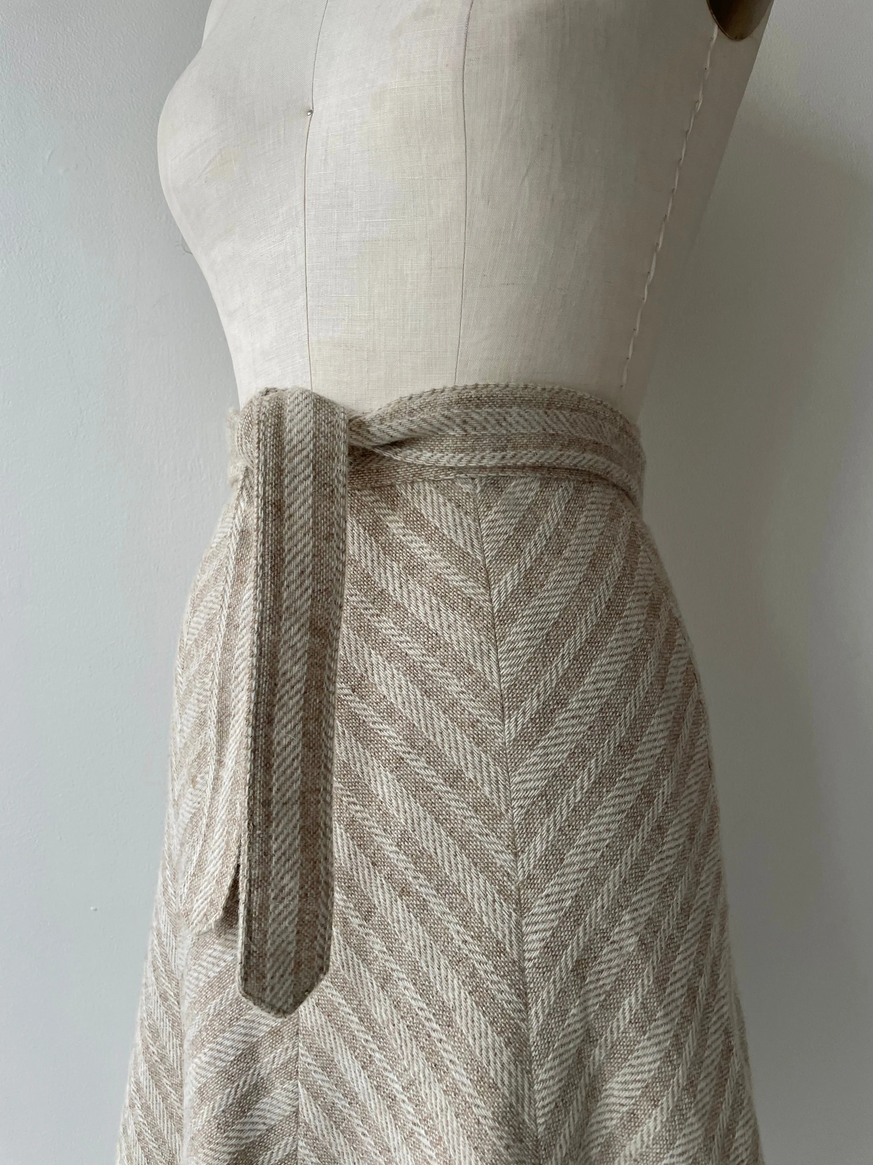 Double Cream Wool Skirt | 1970s