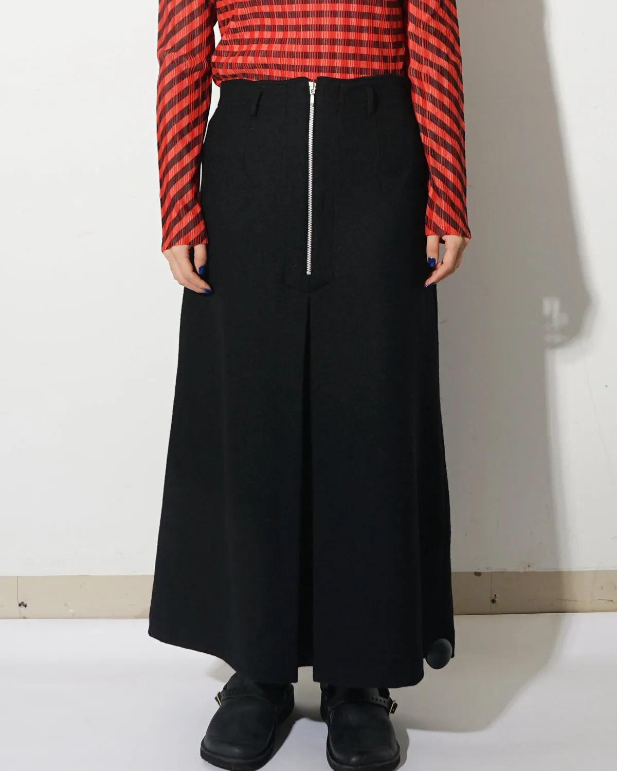 I.S Wool Skirt