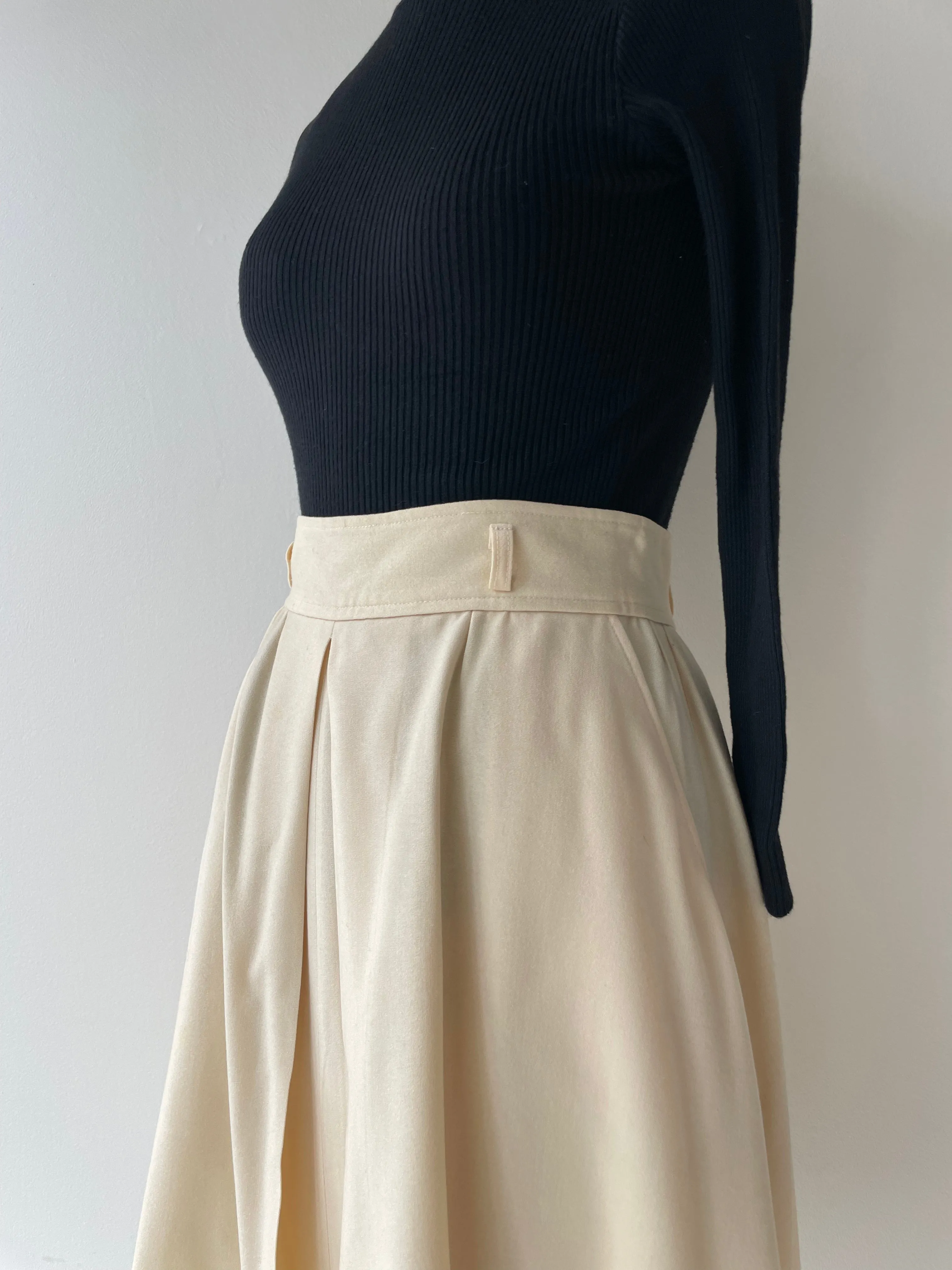 Pearl Wool Skirt | 1970s